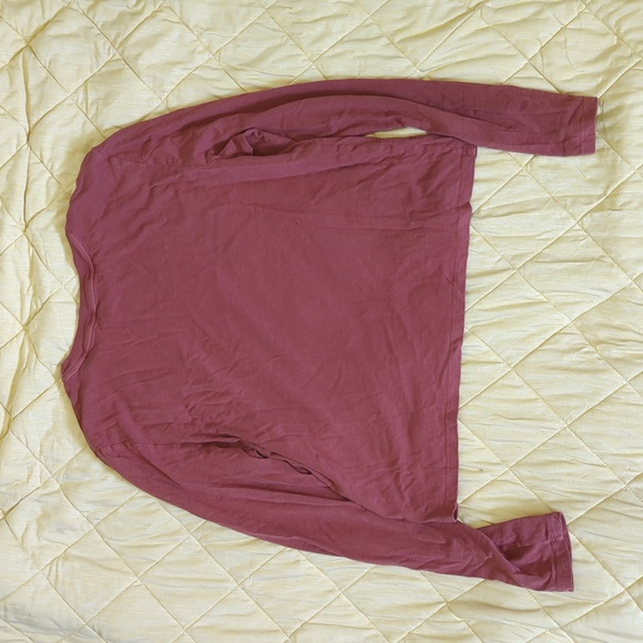 GAP Shrunken T - Picture 3 of 3